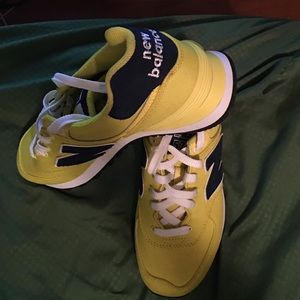 Women's New Balance Classics