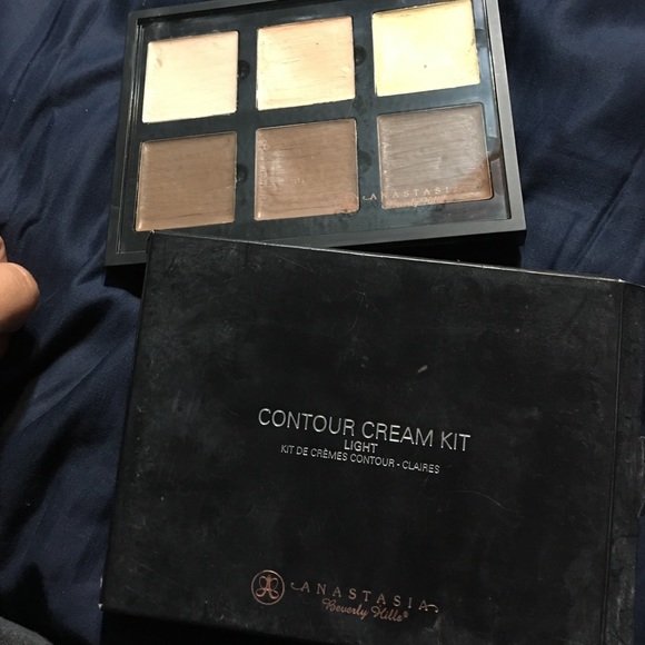 Anastasia Beverly Hills Contour Cream Kit (light)