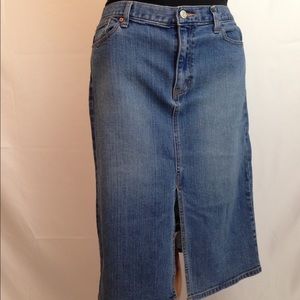 Vintage GAP jean skirt.