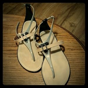BCBG sandals 7