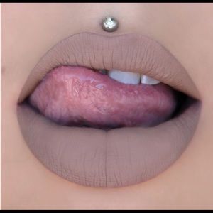 New Jeffree Star Posh Spice Matte Lipstick