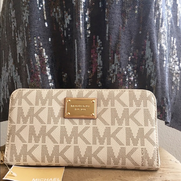 NWT XL MICHAEL KORS WHITE & TAN WALLET