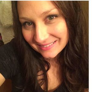 Meet your Posher, Angi