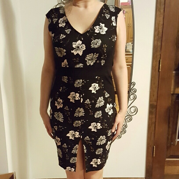 French Connection Bloomsbury Floral Jersey Dress - Picture 4 of 9