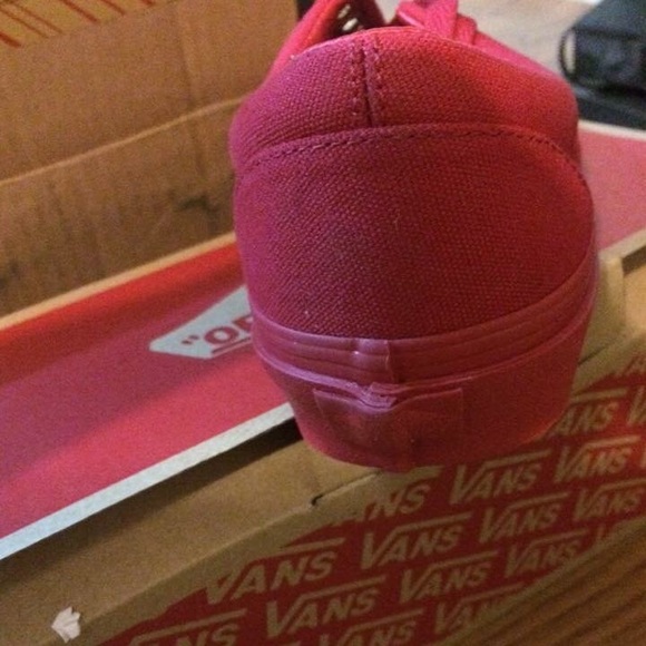 BNIB Red Vans size 8.5