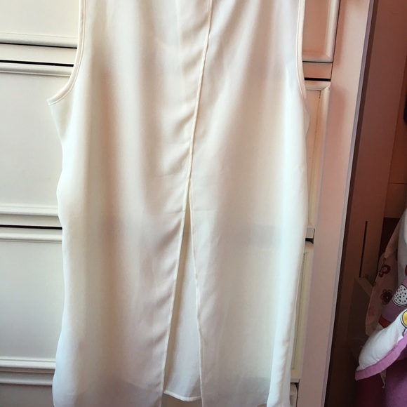 2 Express Tops - Picture 4 of 4