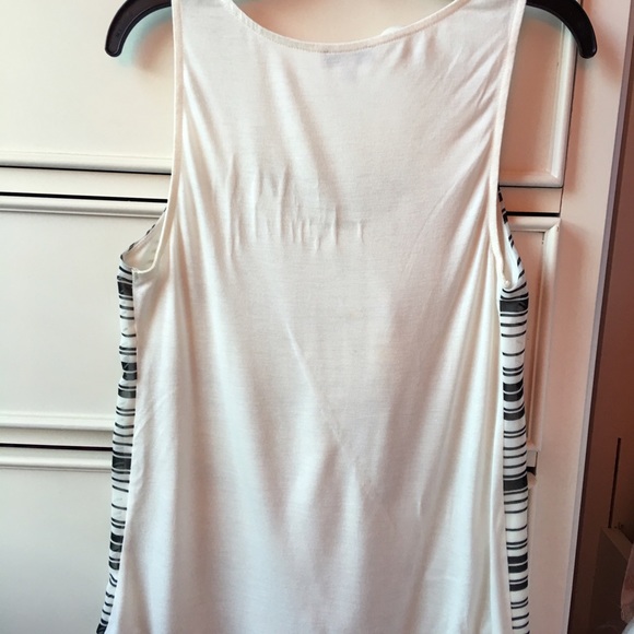 2 Express Tops - Picture 2 of 4