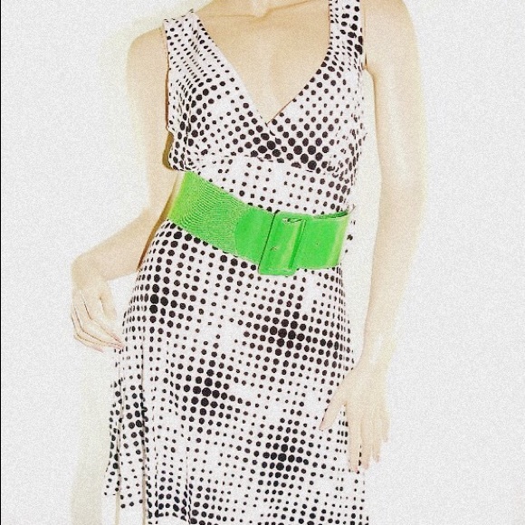 Retro pinup white black polka dot v neck dress - Picture 4 of 5