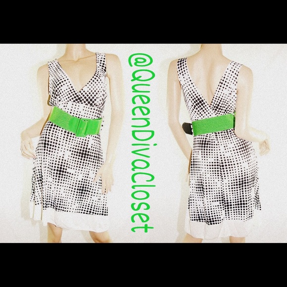 Retro pinup white black polka dot v neck dress - Picture 3 of 5