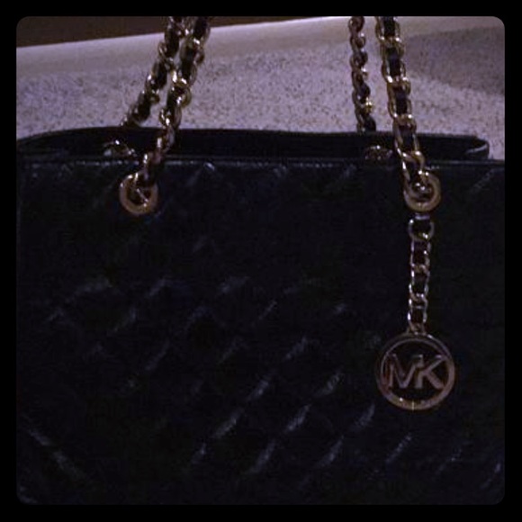 Michael Kors Susannah Quilted Shoulder Purse