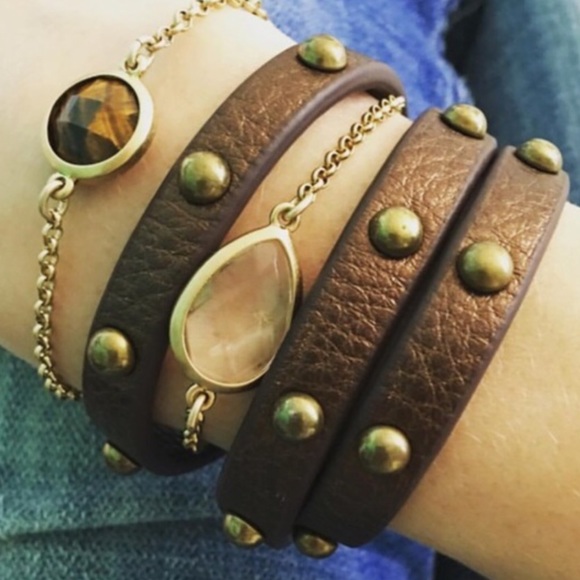 🆕 (2pc) Statement Bracelet Set - Picture 4 of 4