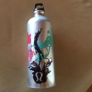 LULULEMON aluminum water bottle