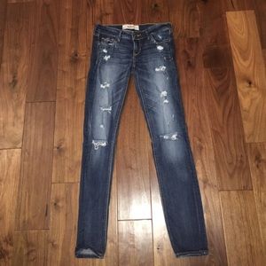 Hollister skinny destroyed denim size 1 .