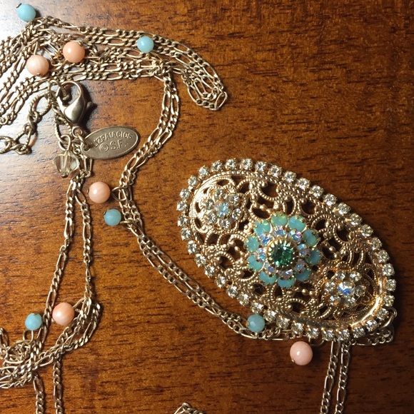 Fashion necklace by Liz Palacios - Picture 3 of 3