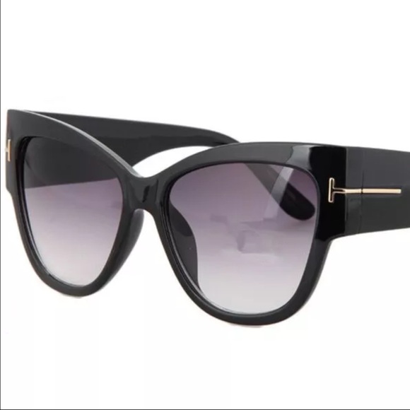 Cat Eye Sunglasses - Picture 2 of 4