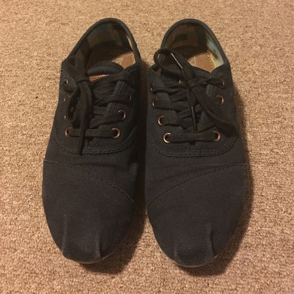 Toms