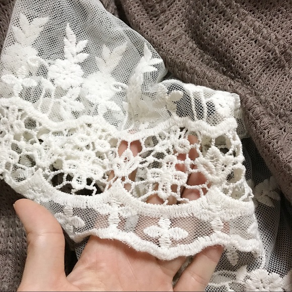 LAST! knit crochet lace trim tunic lightweight top - Picture 4 of 4