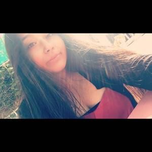 Meet your Posher, Caitlin