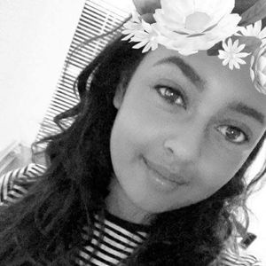 Meet your Posher, Lizzy