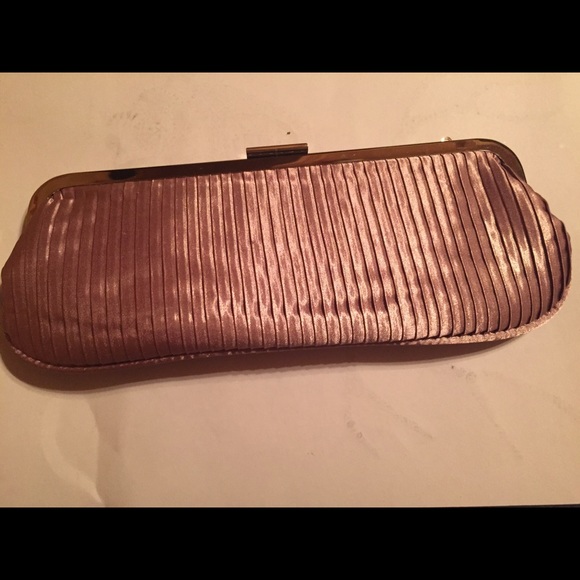 ALDO Clutch
