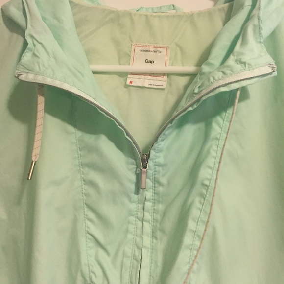 Sold out❗️Mint Colored Windbreaker from Gap - Picture 2 of 4