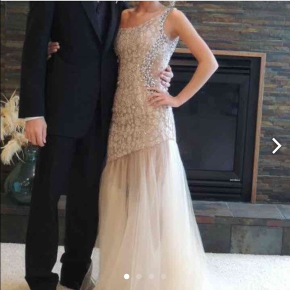 Prom Dress (Party Time Prom)