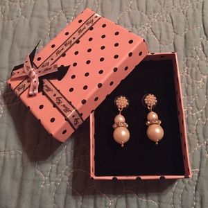 Darling Earrings 💕