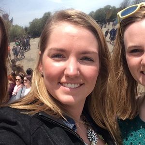 Meet your Posher, Laura