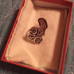 Beautiful James Avery Ring
