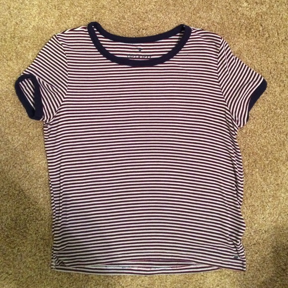 American Eagle Short Sleeve T-Shirt