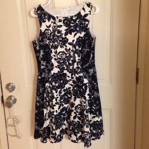 Jessica Simpson Fit&Flare Rose dress