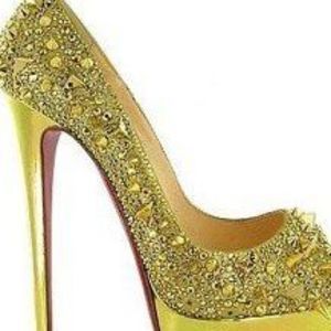 Meet your Posher, Mia