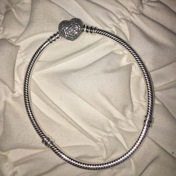 Brand New Pandora Bracelet Sparkle Heart Clasp