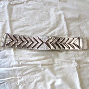 NWOT Gold Chevron Waist Belt
