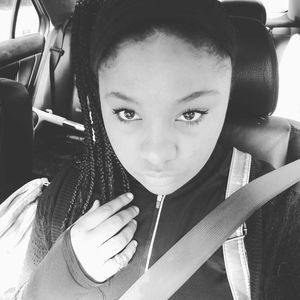 Meet your Posher, Raquel