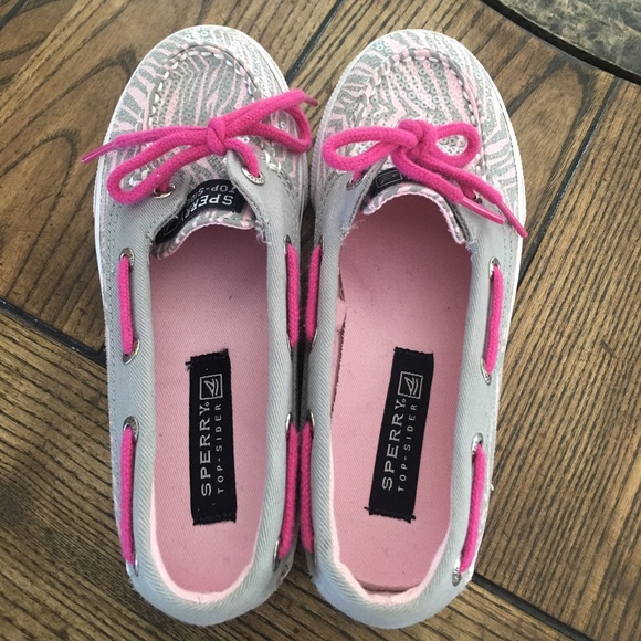 Sperrys girls size 13.5 new only wore to try on.
