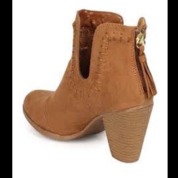 CAMEL faux sued Ankle booties - Picture 2 of 4