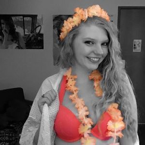 Meet your Posher, Kassie