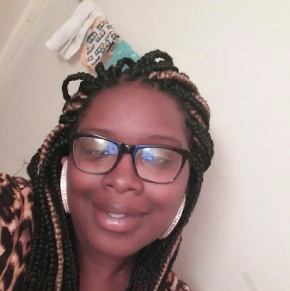 Meet your Posher, Kenyetta