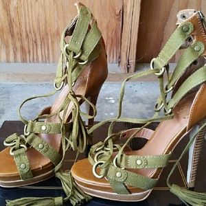 Colin stuart heels