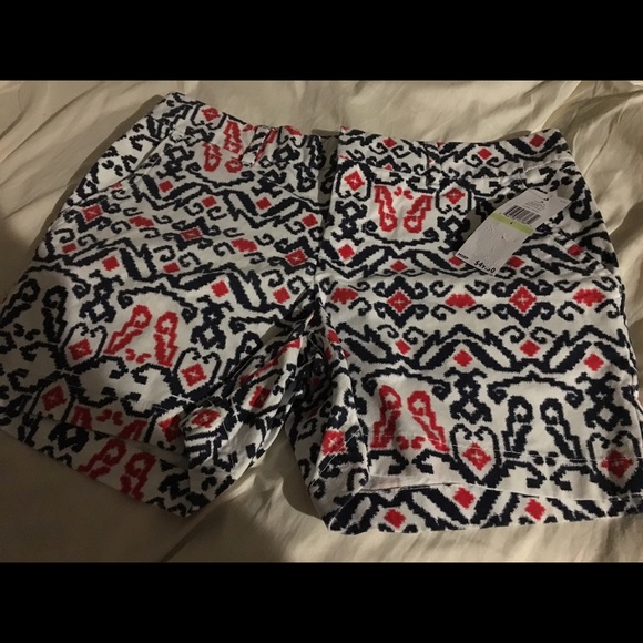 Tommyhilfiger woman shorts new with tags s-4