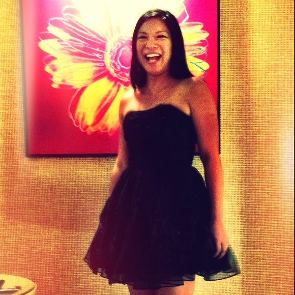 Welcome to the glad-closet! 😍 - Picture 2 of 4