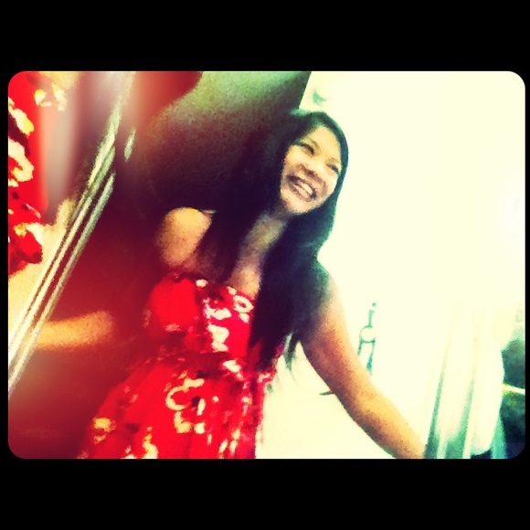 Welcome to the glad-closet! 😍 - Picture 3 of 4