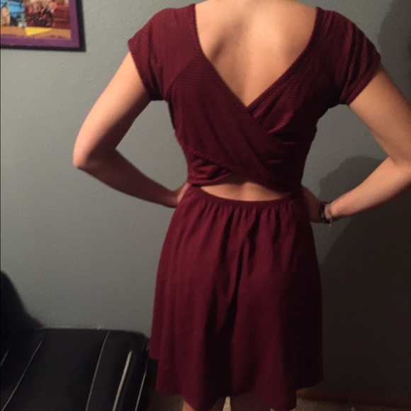 Dress - Picture 2 of 3