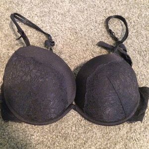 Black push up bra with lace