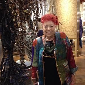 Meet your Posher, Gloria