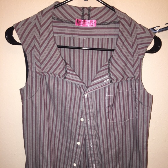 Short sleeve button up stripes