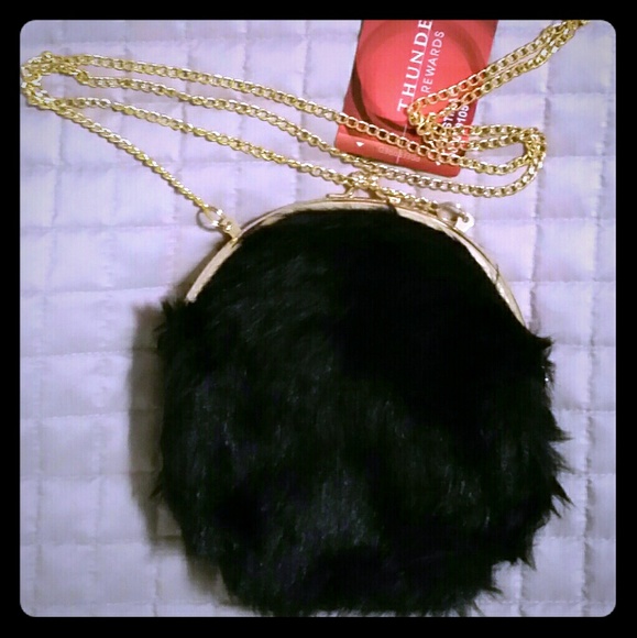 🔻PRICE DROP🔻Black Fuzzy Clutch