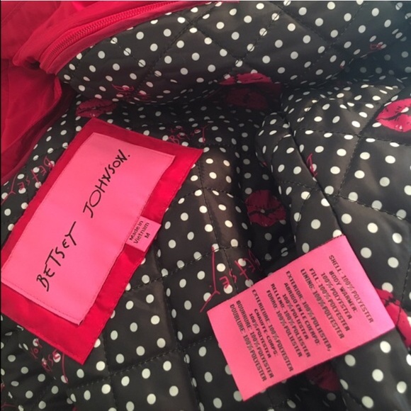 ❤️ 💕 MAKE OFFER! NWT BETSEY JOHNSON PINK JACKET S - Picture 3 of 5