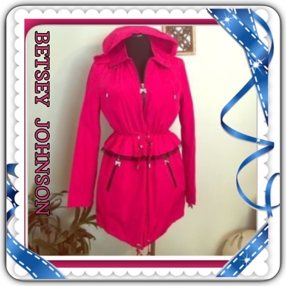 ❤️ 💕 MAKE OFFER! NWT BETSEY JOHNSON PINK JACKET S - Picture 2 of 5